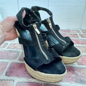 Hot Kiss Size 8 Black Open Toe Sandal 4.25" Heel Zip espadrille-style wedge heel